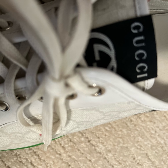 Men’s Gucci Shoes - Picture 5 of 9